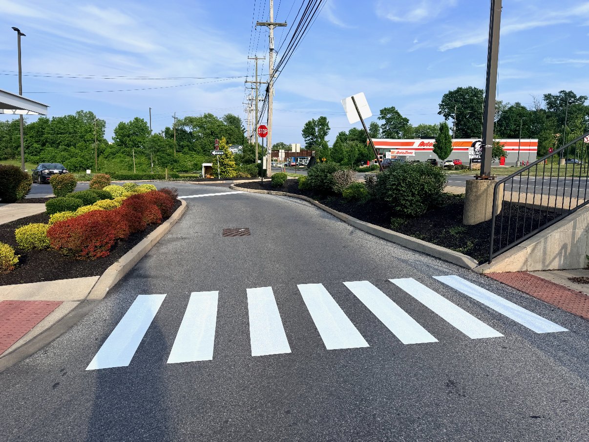 Crosswalk & stop bar